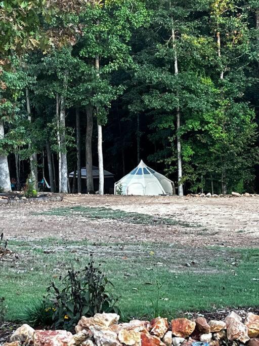 The Pisces-A Stargazing, Luxury Glamping Tent Rogersville エクステリア 写真