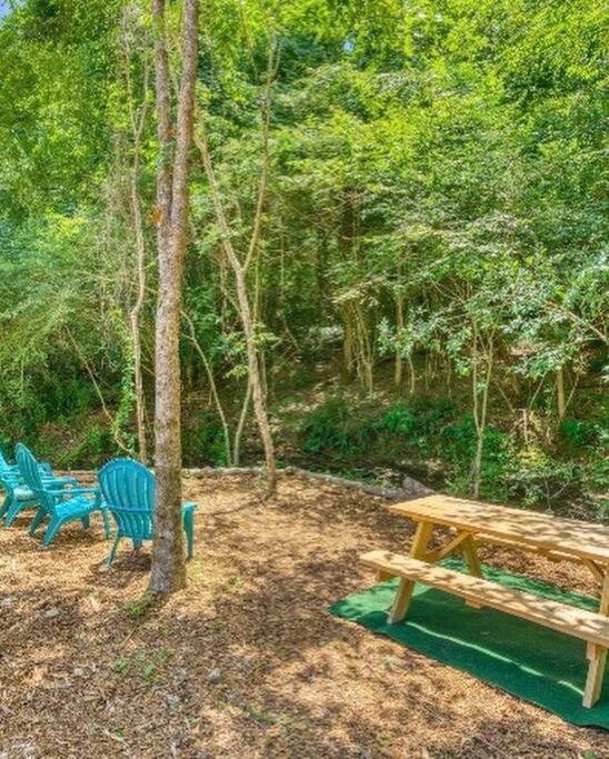 The Pisces-A Stargazing, Luxury Glamping Tent Rogersville エクステリア 写真